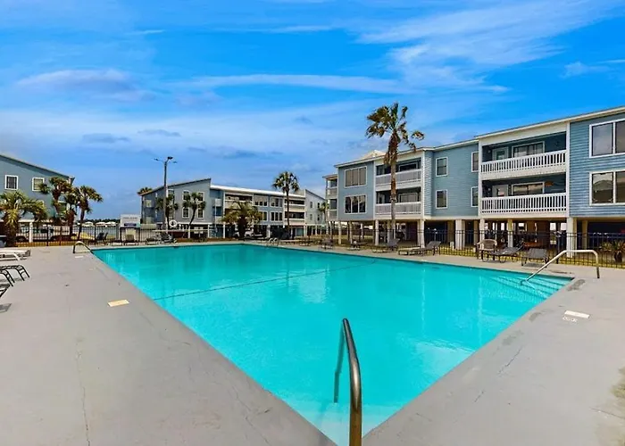 Lagoon Front Paradise With Access Holiday home *
